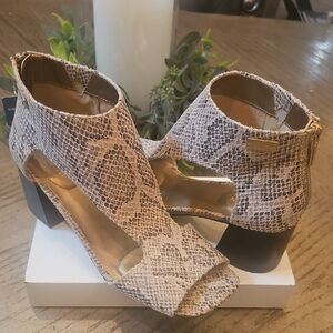 Snake Print Open-Toe Block Heels Size 8 NWT
